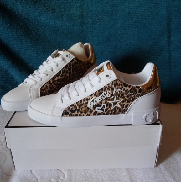 guess pryde sneaker